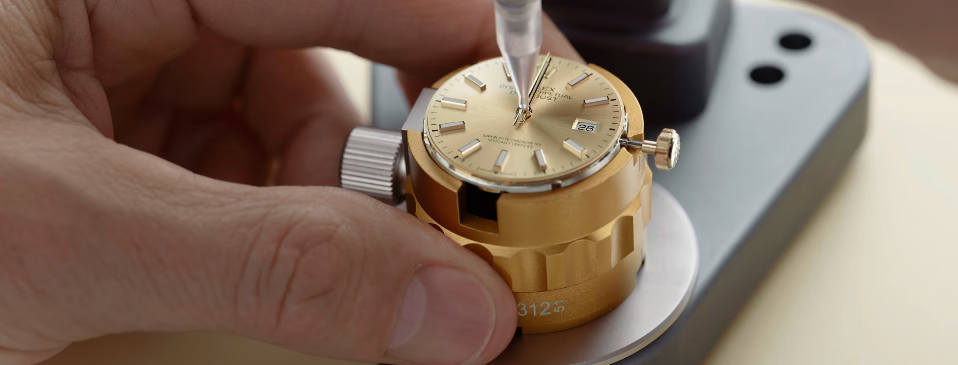 Rolex Servicing Procedure - Stebler Gstaad